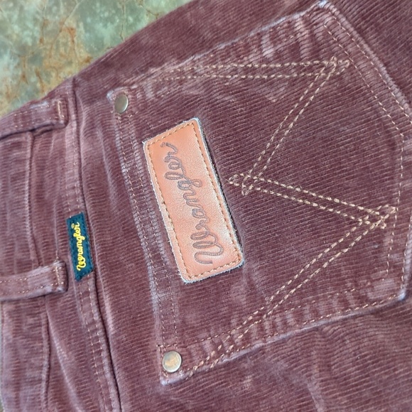 Wrangler High Rise Trouser - Picture 2 of 5